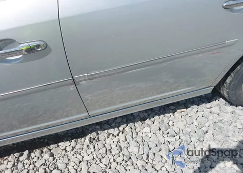 2010 Buick Lucerne Cxl-5 z USA, uszkodzony, nr VIN 1G4HG5EM9AU113653